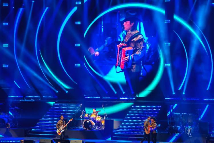 Tigres del Norte se desvela con Guadalajara